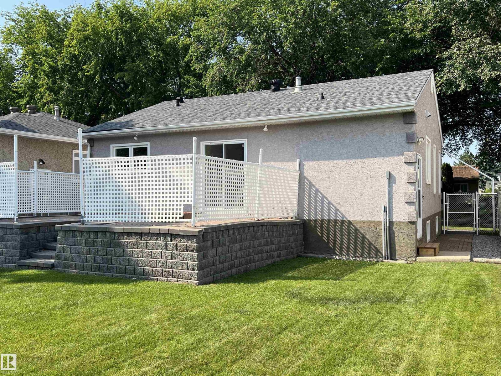 9723 65 Av Nw Property Photo 50