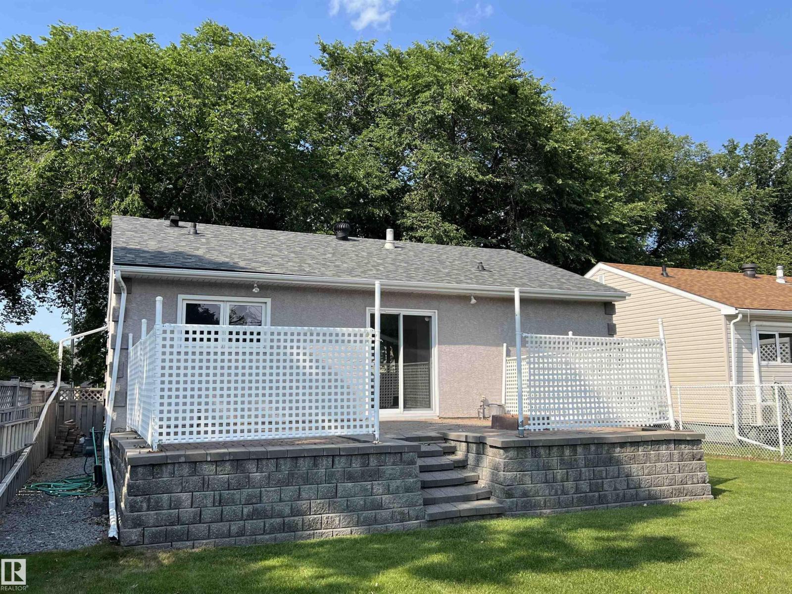 9723 65 Av Nw Property Photo 51