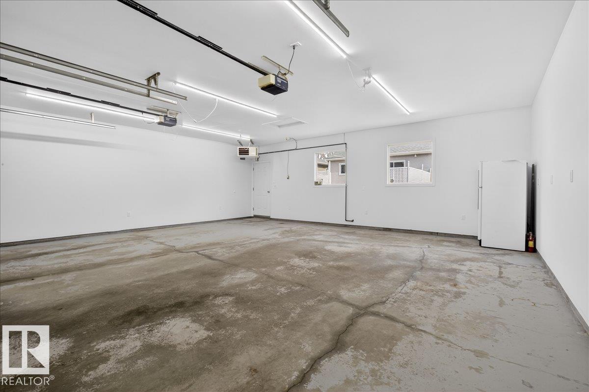 9723 65 Av Nw Property Photo 53