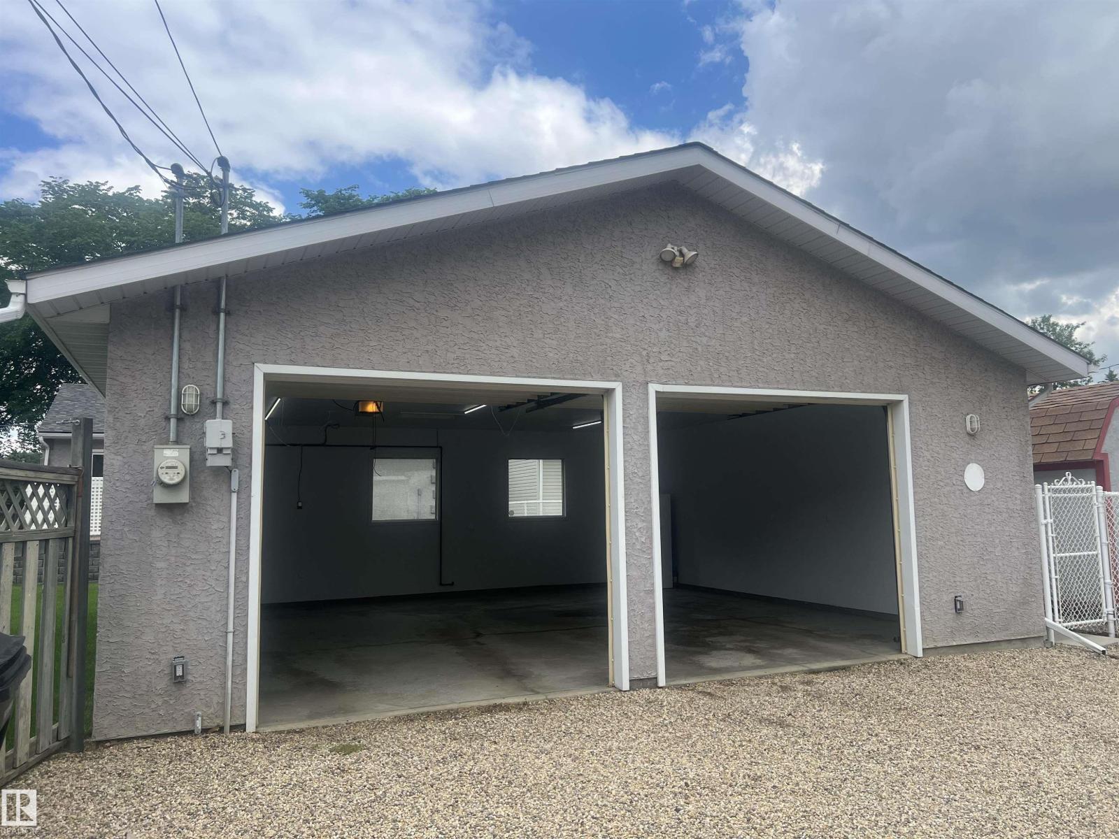 9723 65 Av Nw Property Photo 55