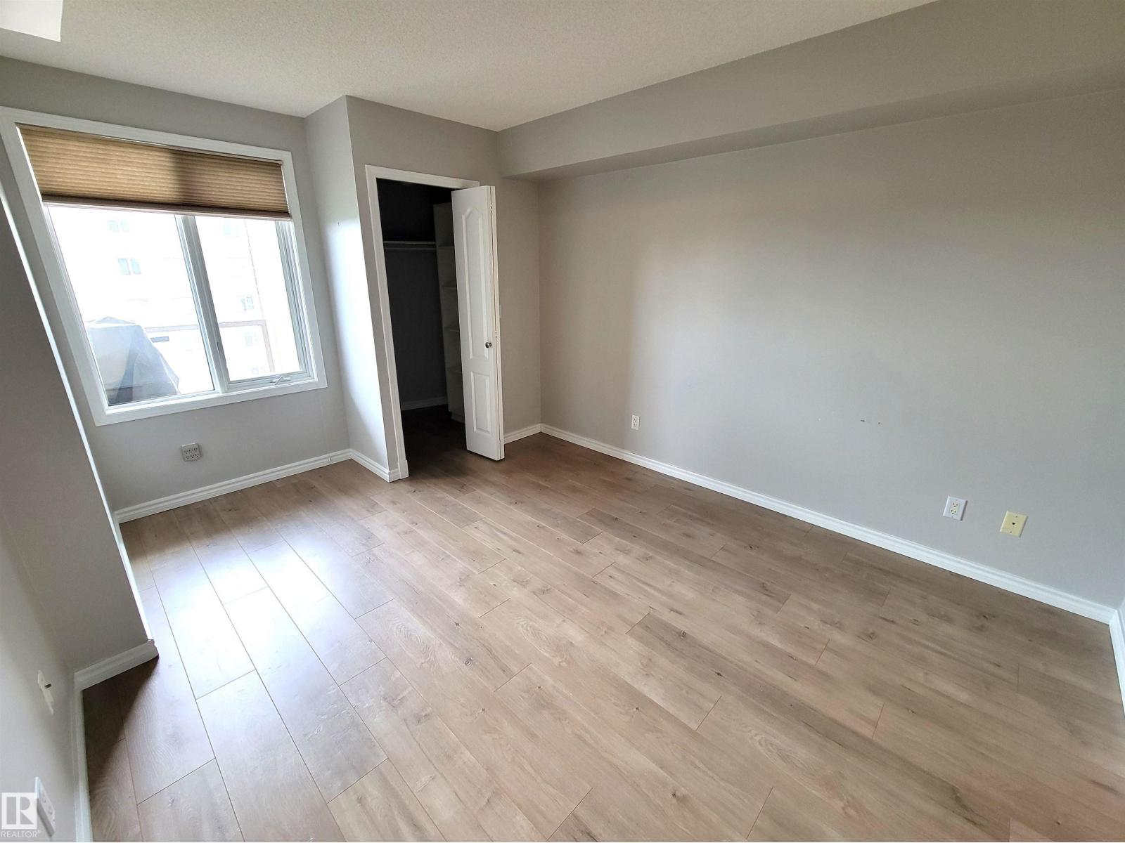 #1002 9741 110 St Nw Property Photo 8