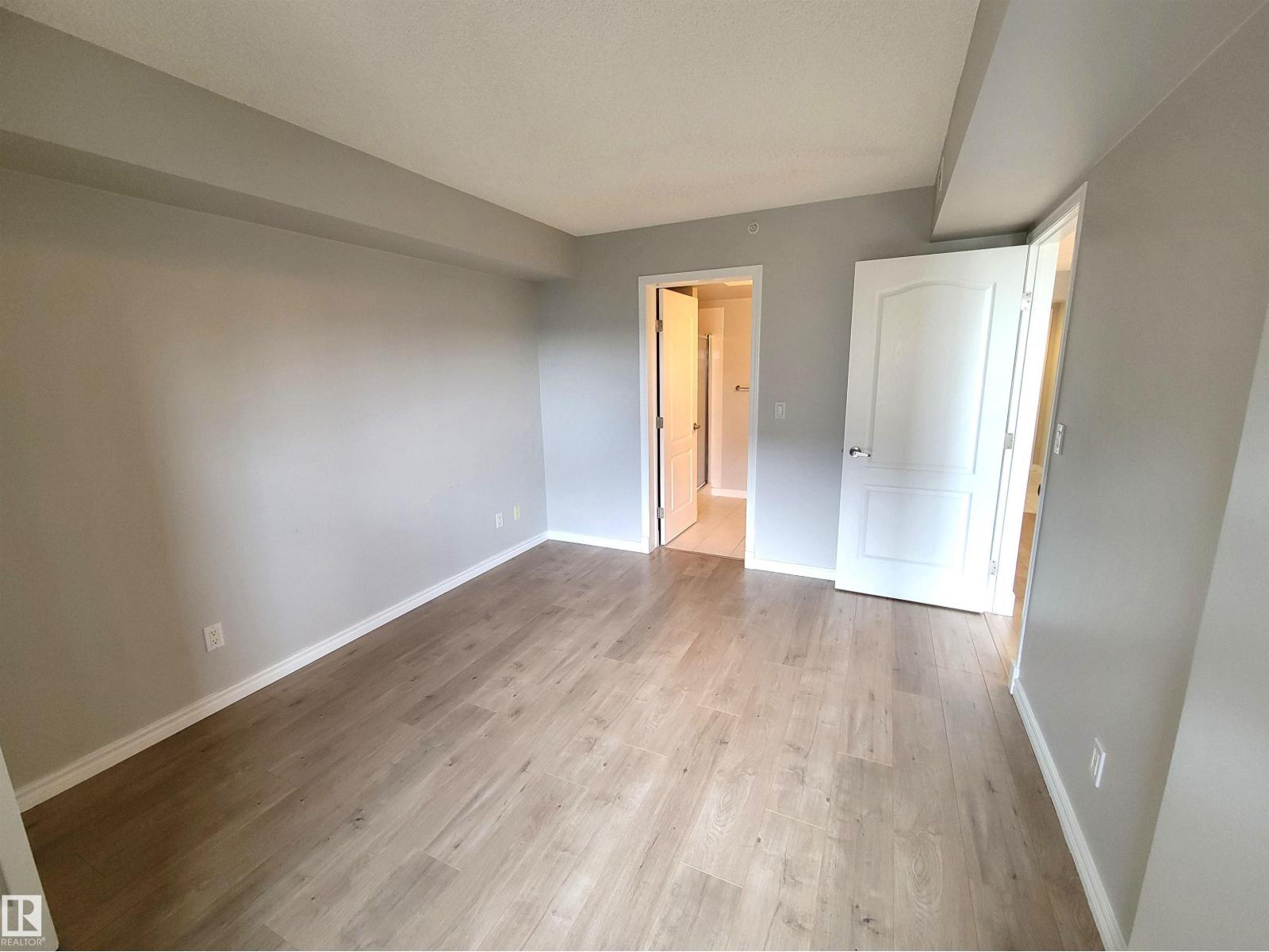 #1002 9741 110 St Nw Property Photo 9