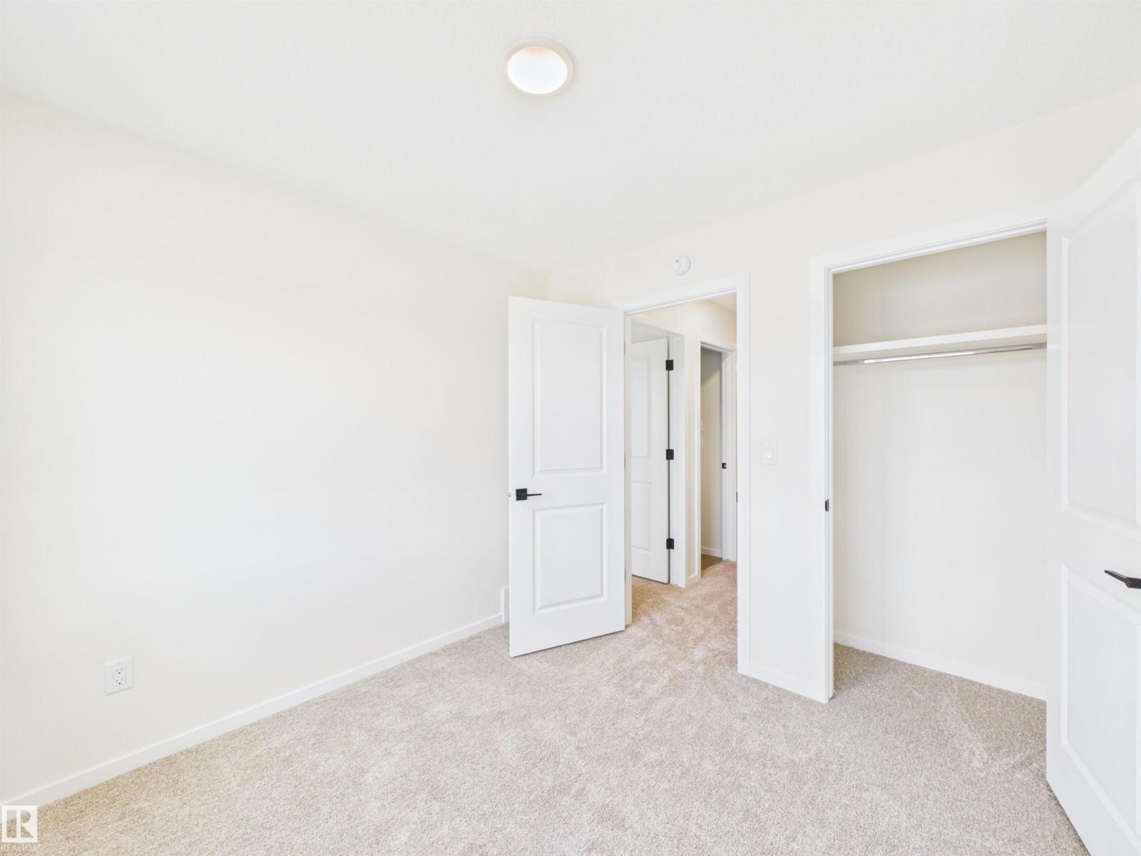 1096 Mcleod Av Property Photo 22