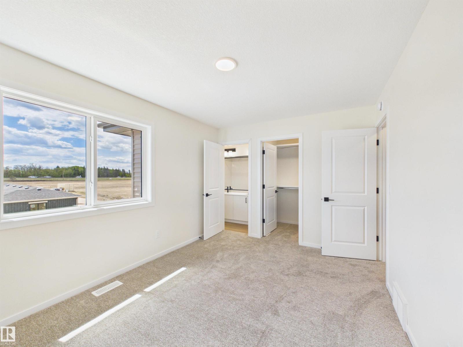 1096 Mcleod Av Property Photo 30