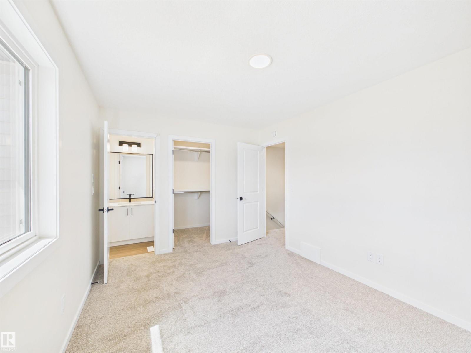 1096 Mcleod Av Property Photo 31