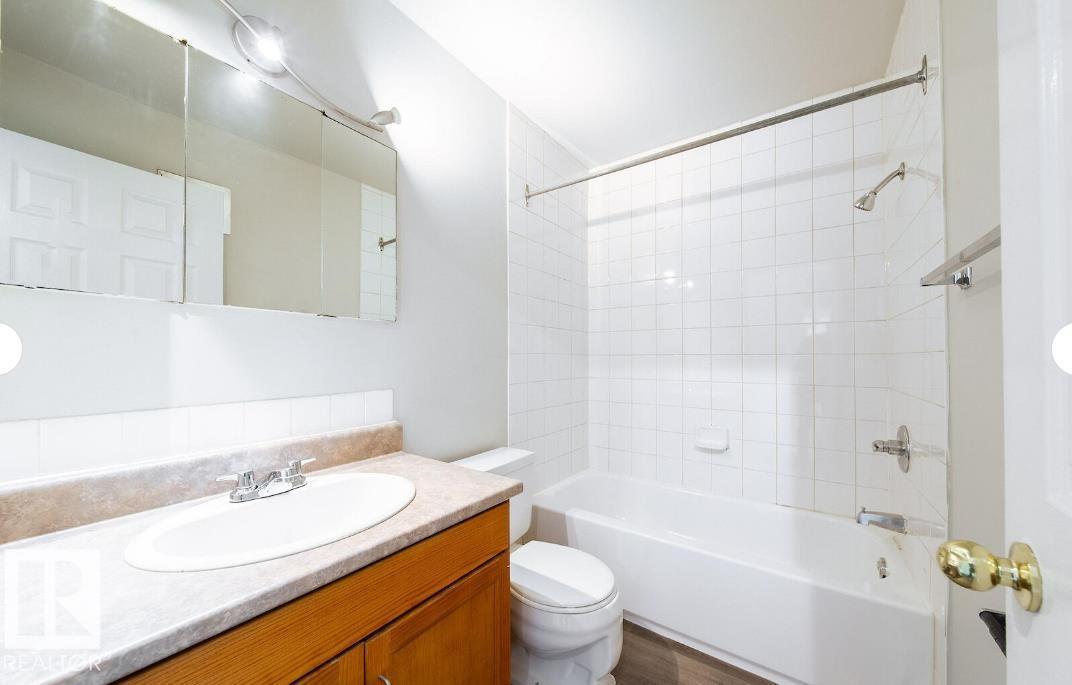 3312 105 Av Nw Property Photo 5
