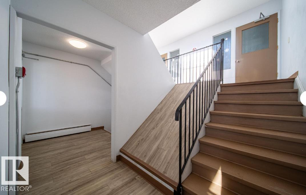 3312 105 Av Nw Property Photo 10