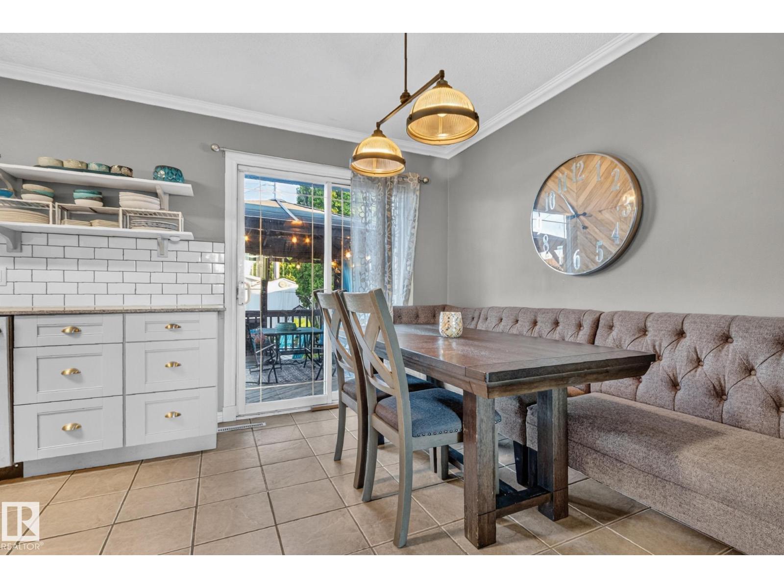 5307 104 Av Nw Property Photo 9