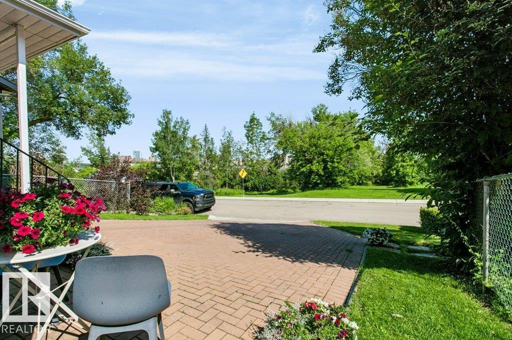 10057 91 Av Nw Nw Property Photo 13