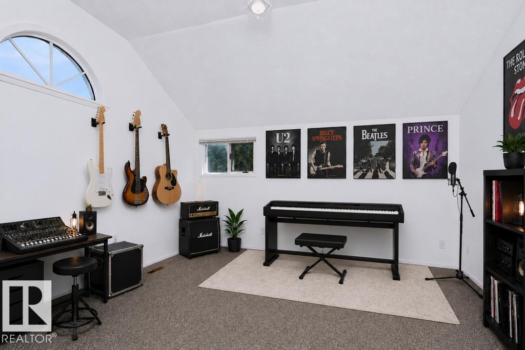 10057 91 Av Nw Nw Property Photo 40