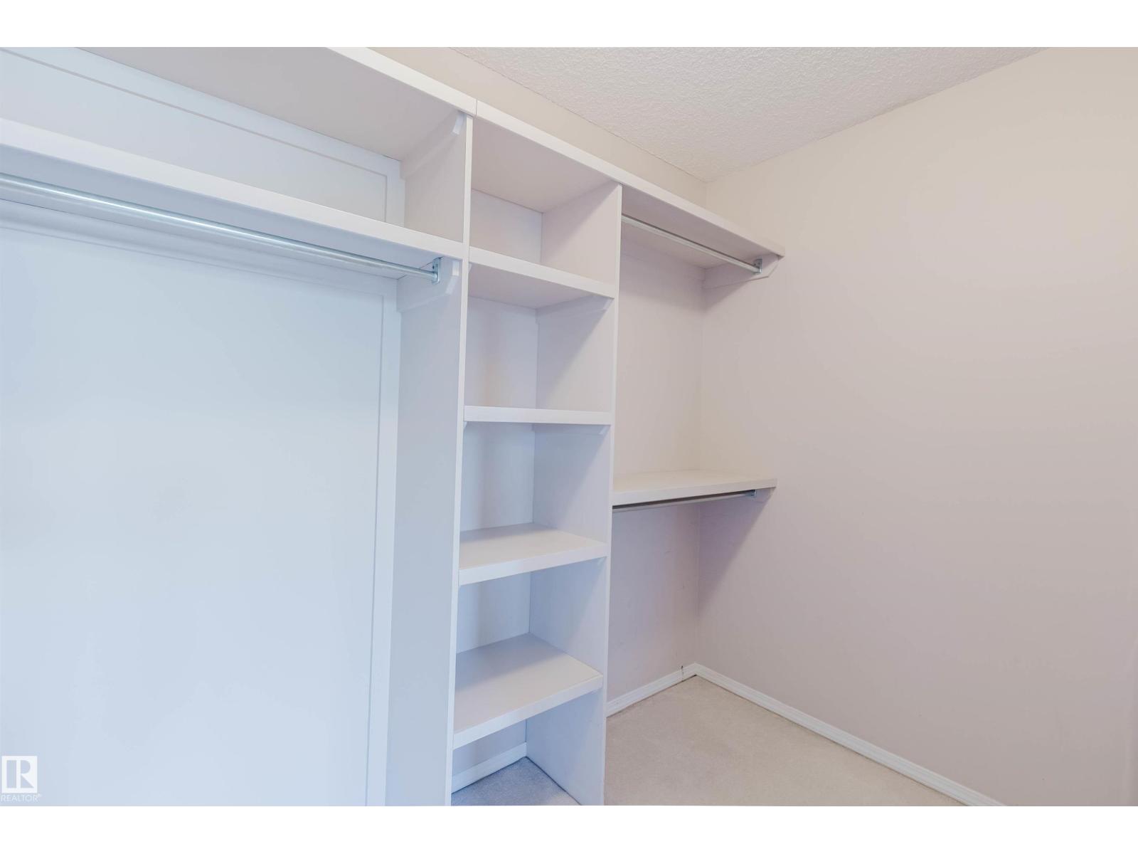 11526 9 Av Nw Property Photo 43