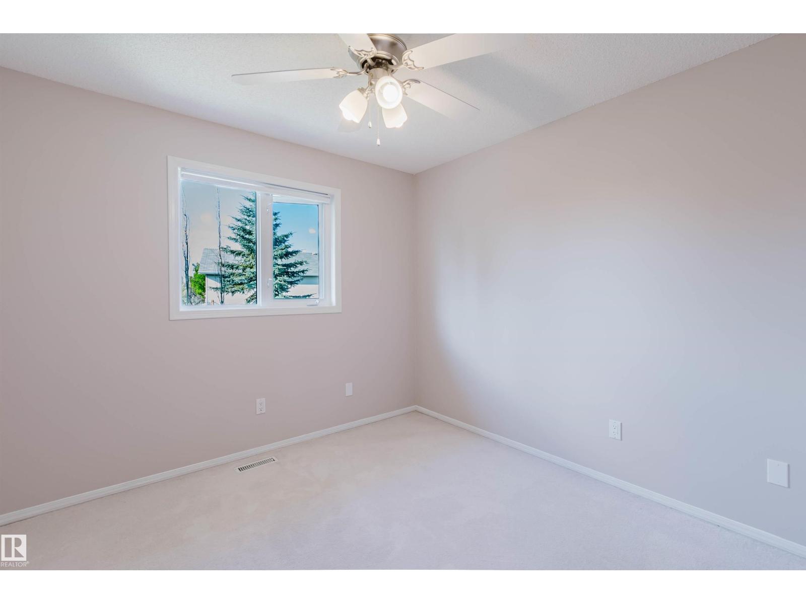 11526 9 Av Nw Property Photo 45