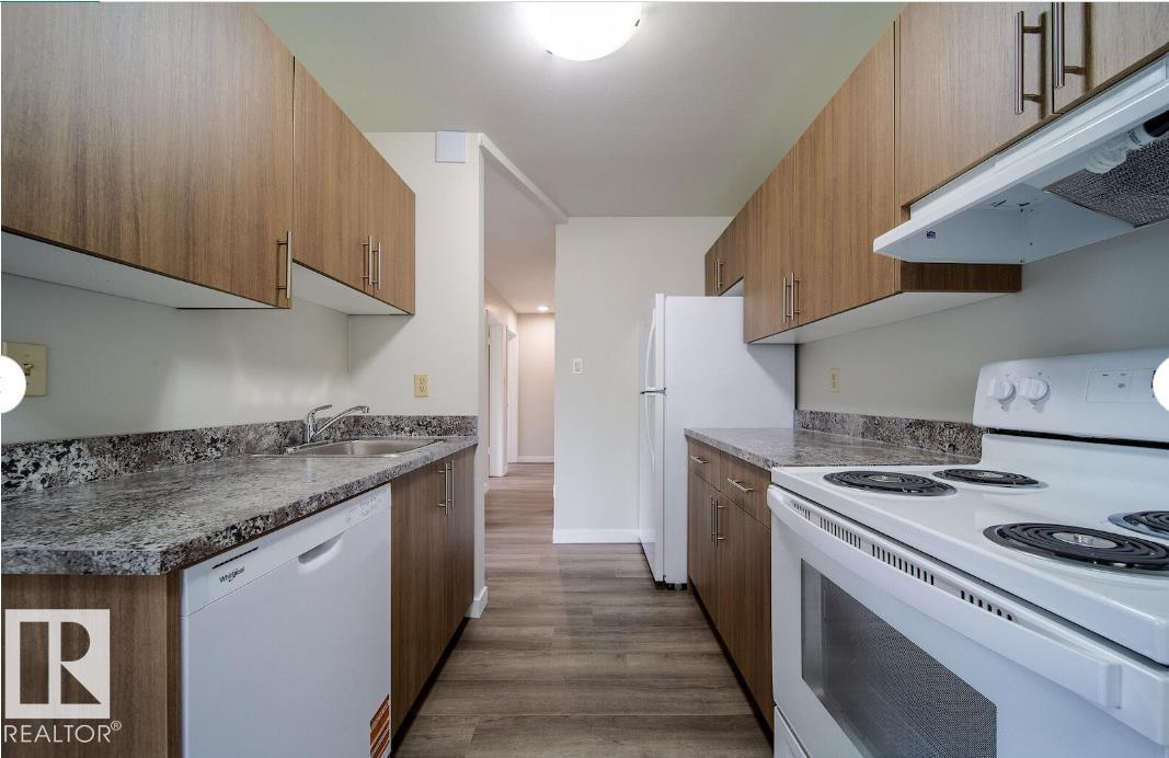 3415 106 Av Nw Property Photo 10