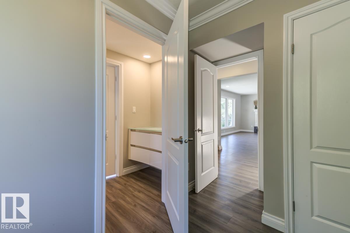 B7 Golden Days Property Photo 33
