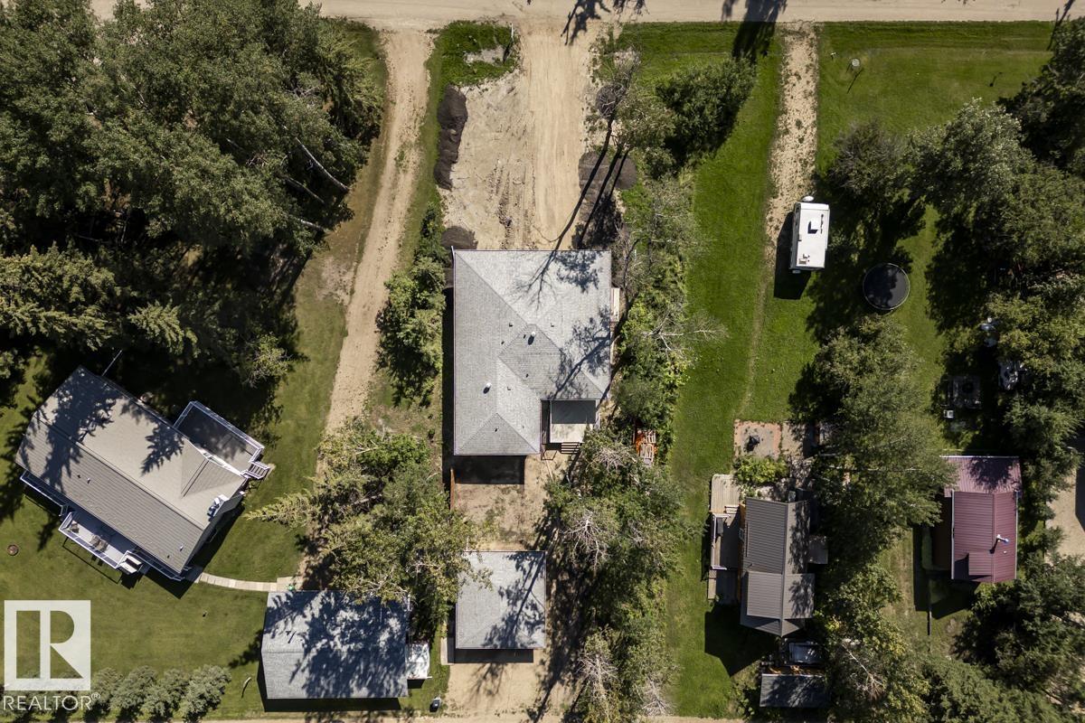 B7 Golden Days Property Photo 55