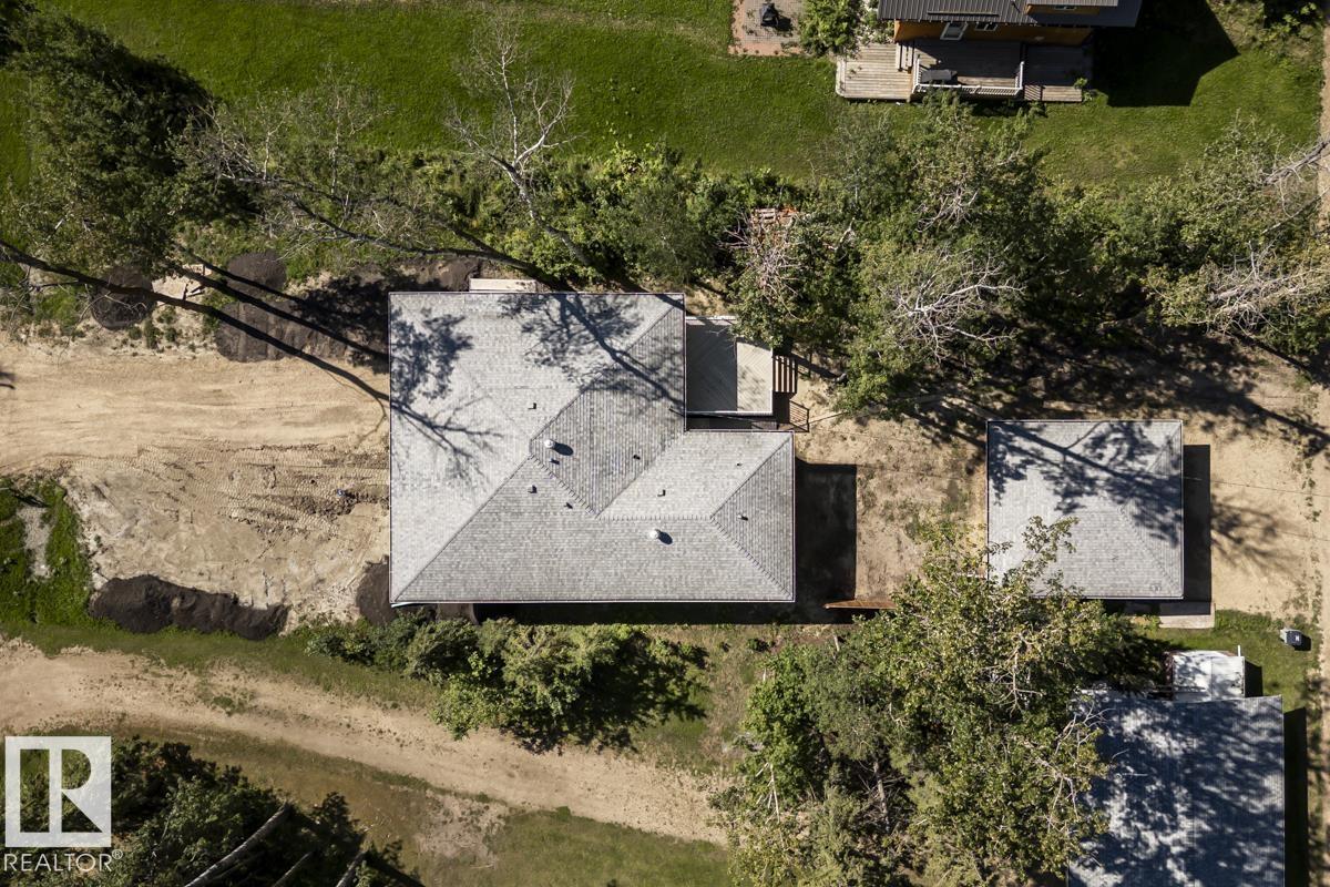 B7 Golden Days Property Photo 58