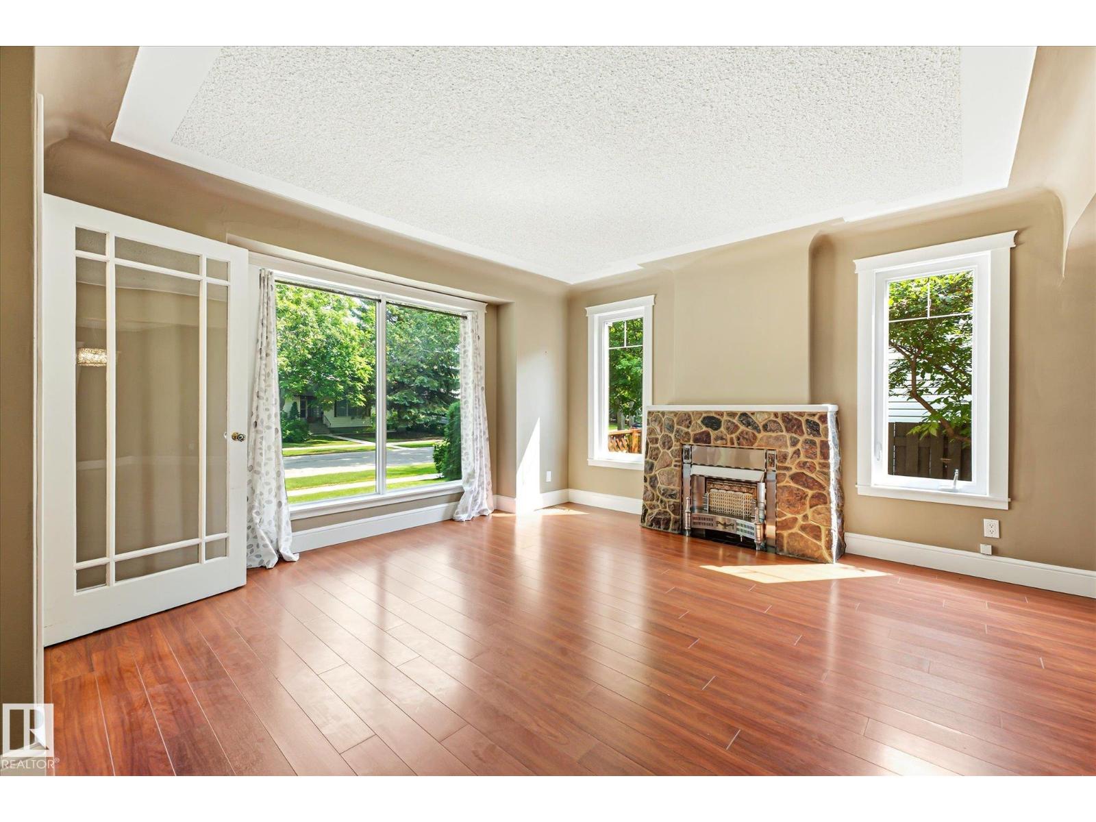 11322 56 St Nw Property Photo 8