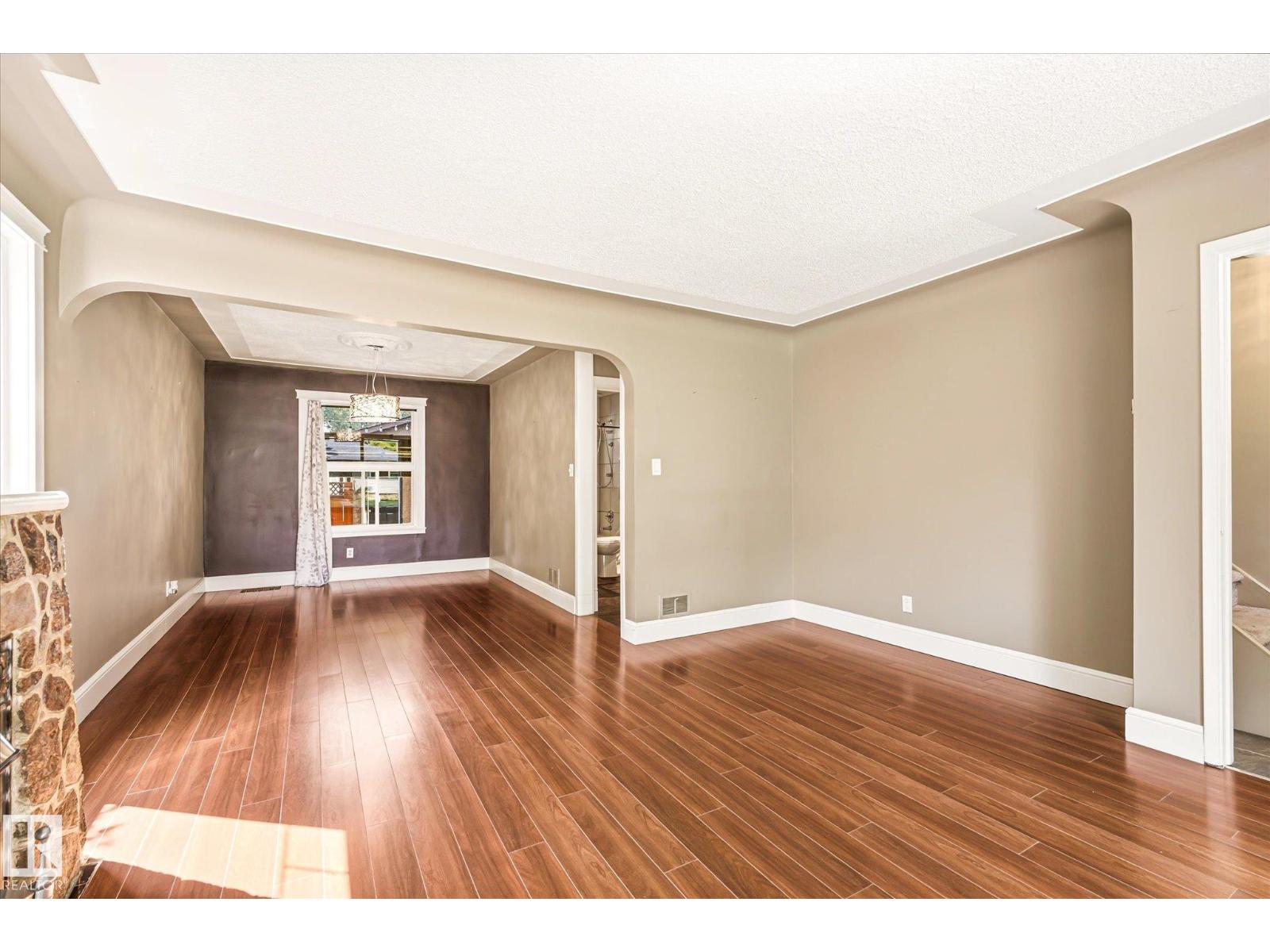 11322 56 St Nw Property Photo 10