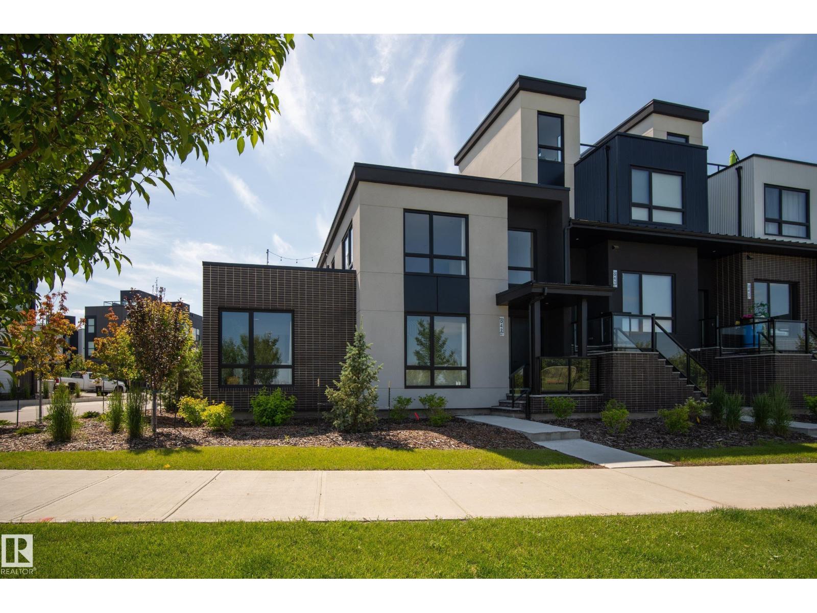 #42 5 Rondeau Dr Property Photo 2