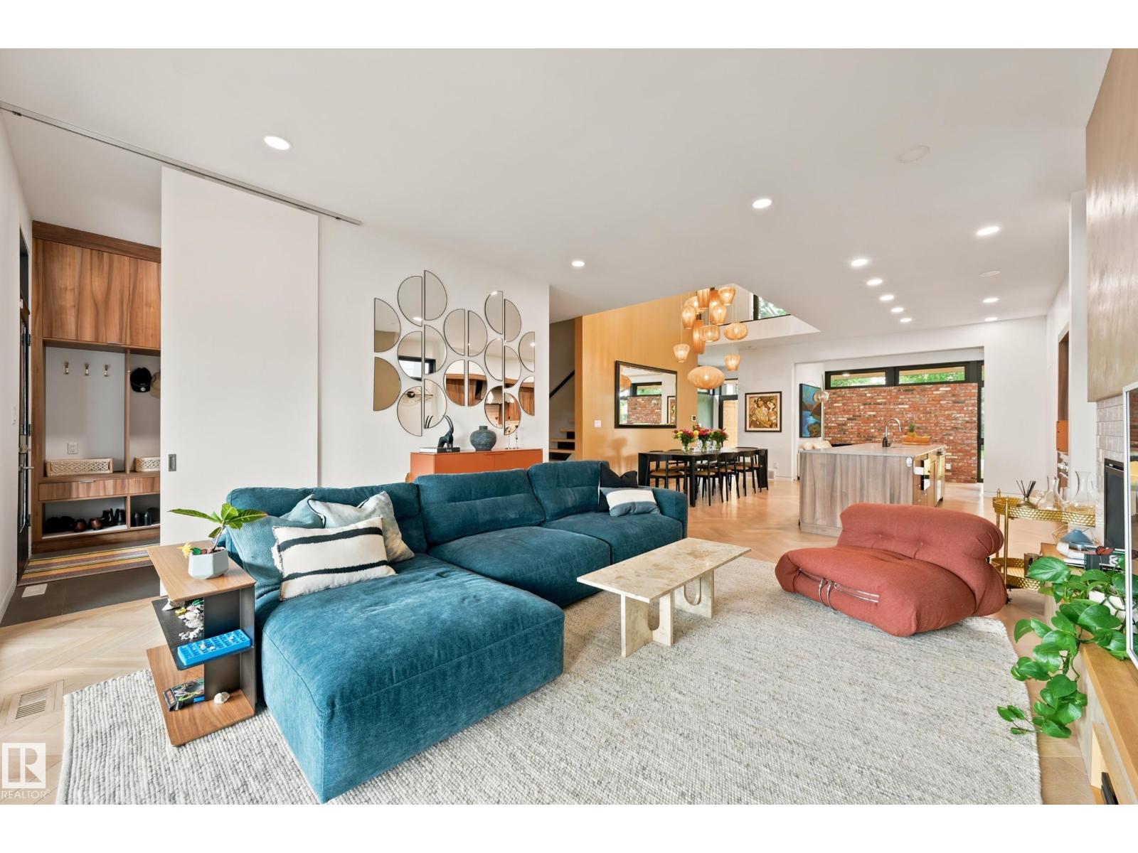 8712 120 St Nw Property Photo 10