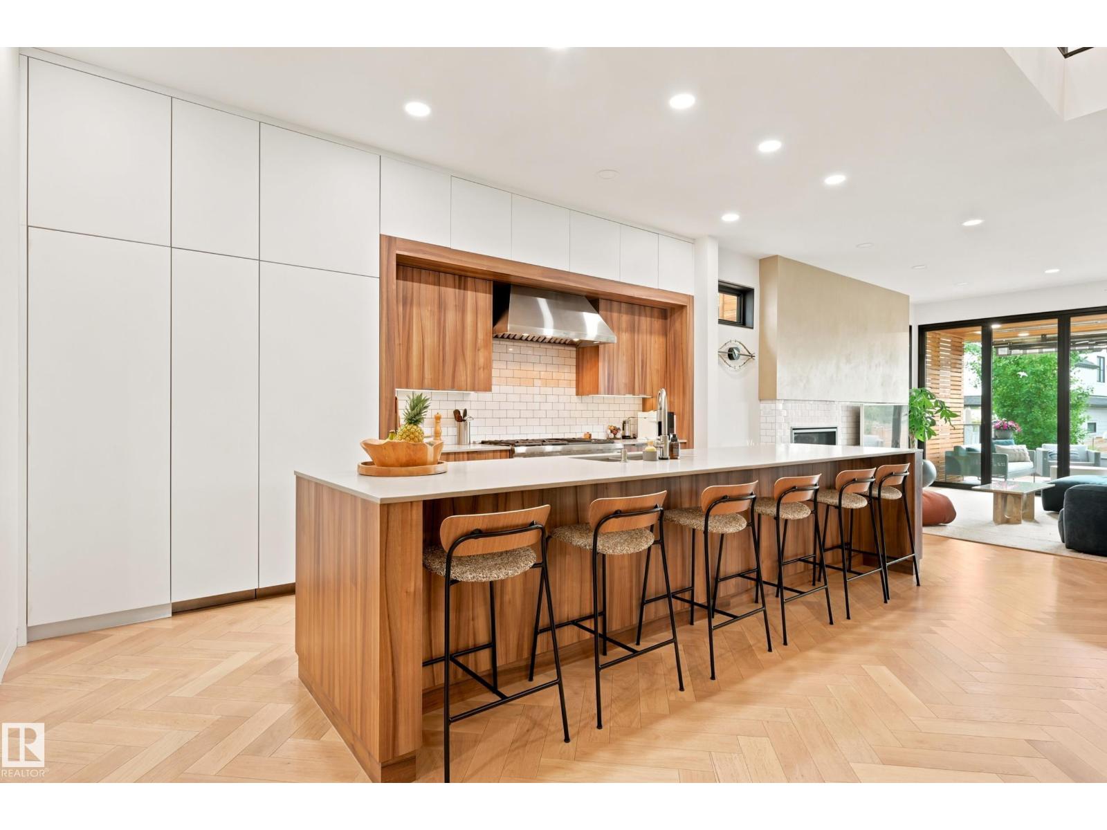 8712 120 St Nw Property Photo 13