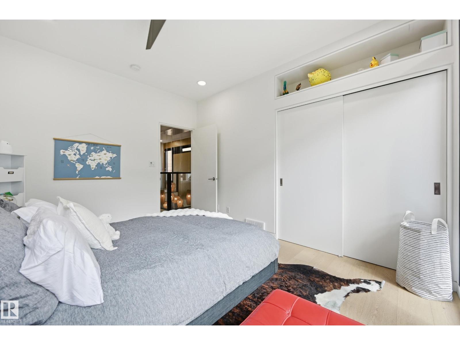 8712 120 St Nw Property Photo 41