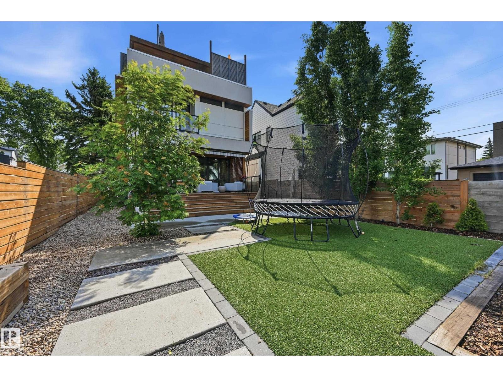 8712 120 St Nw Property Photo 55