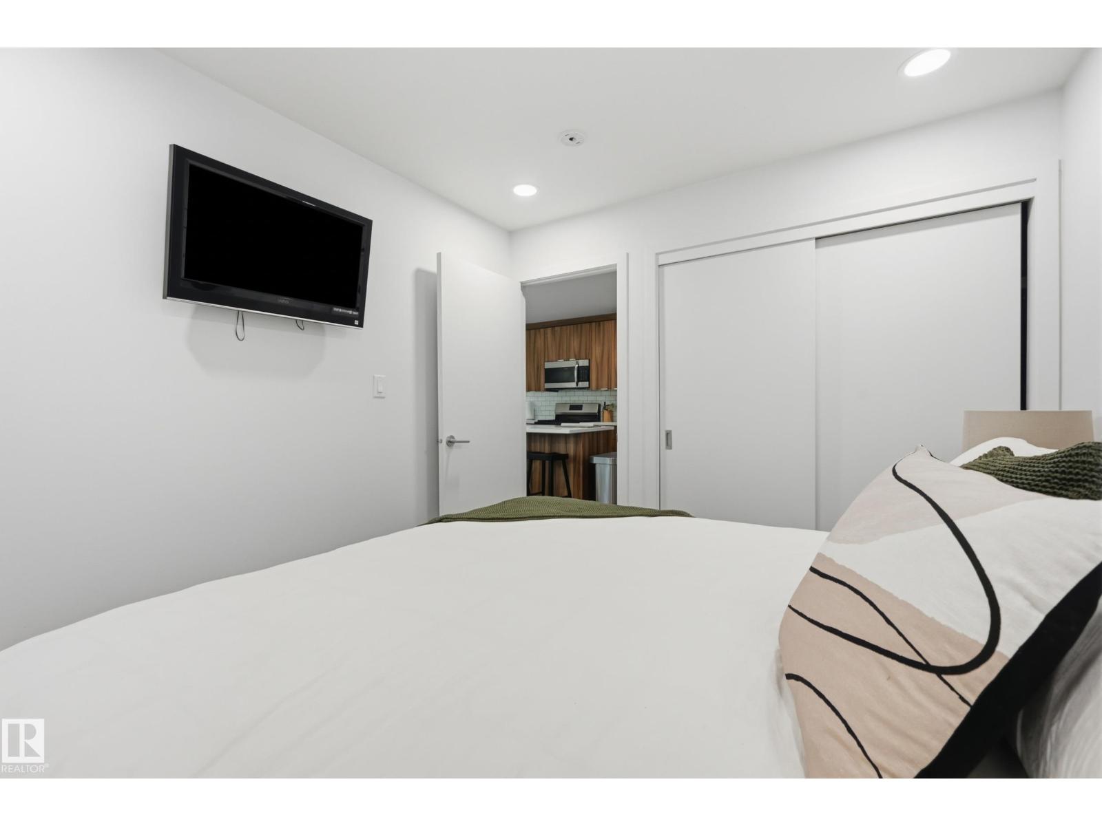 8712 120 St Nw Property Photo 73