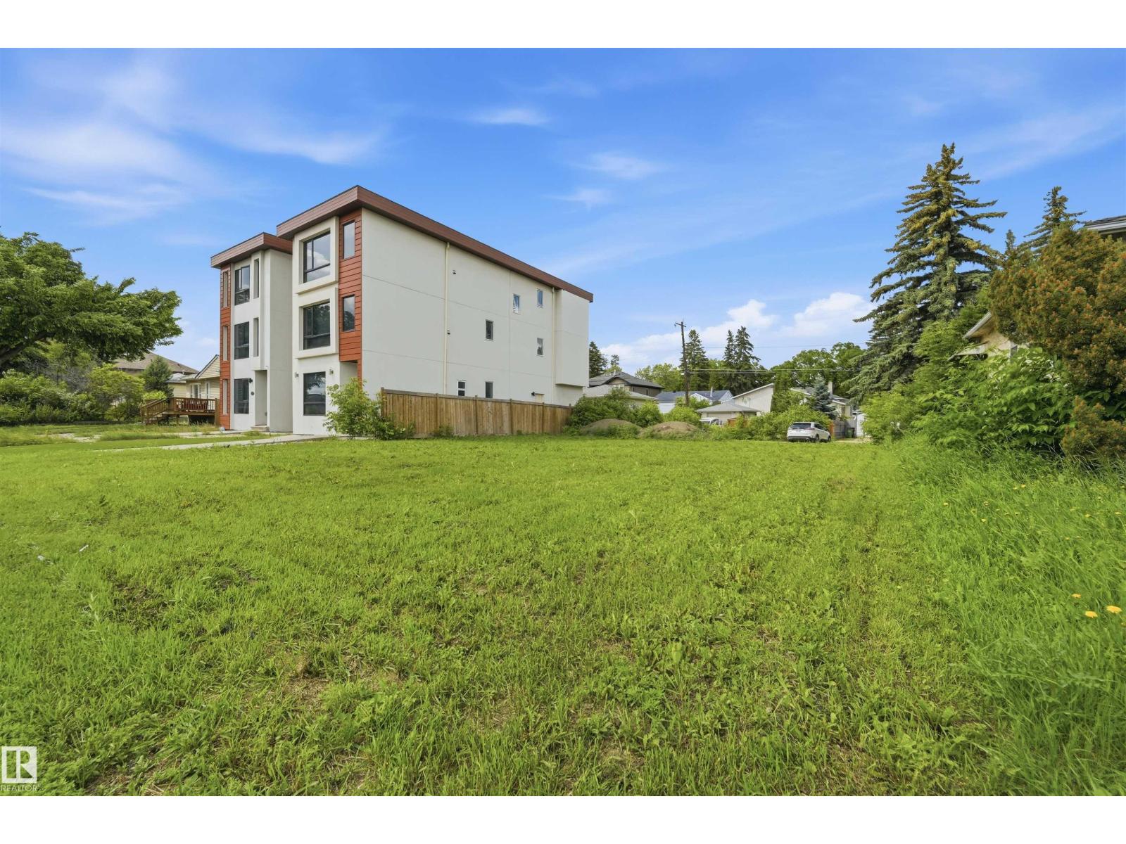 11440 71 Av Nw Property Photo 2