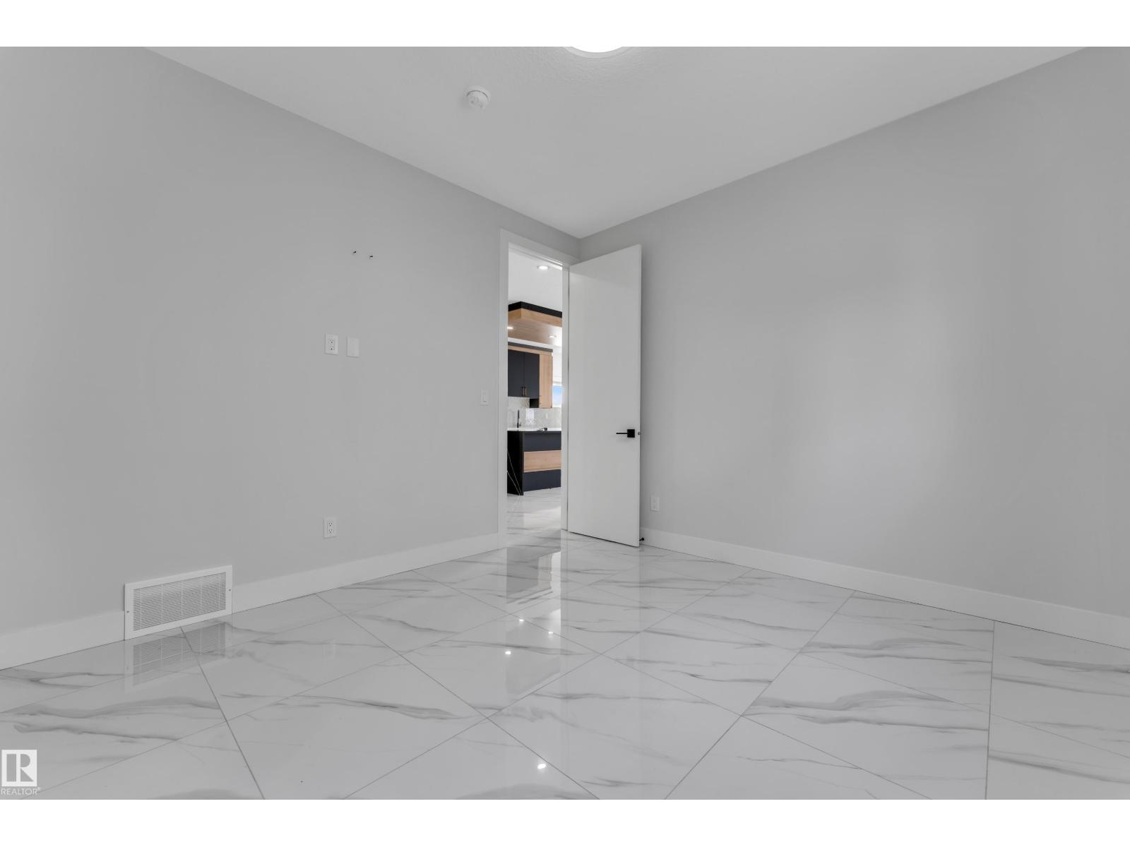 2531 63 Av Ne Property Photo 9