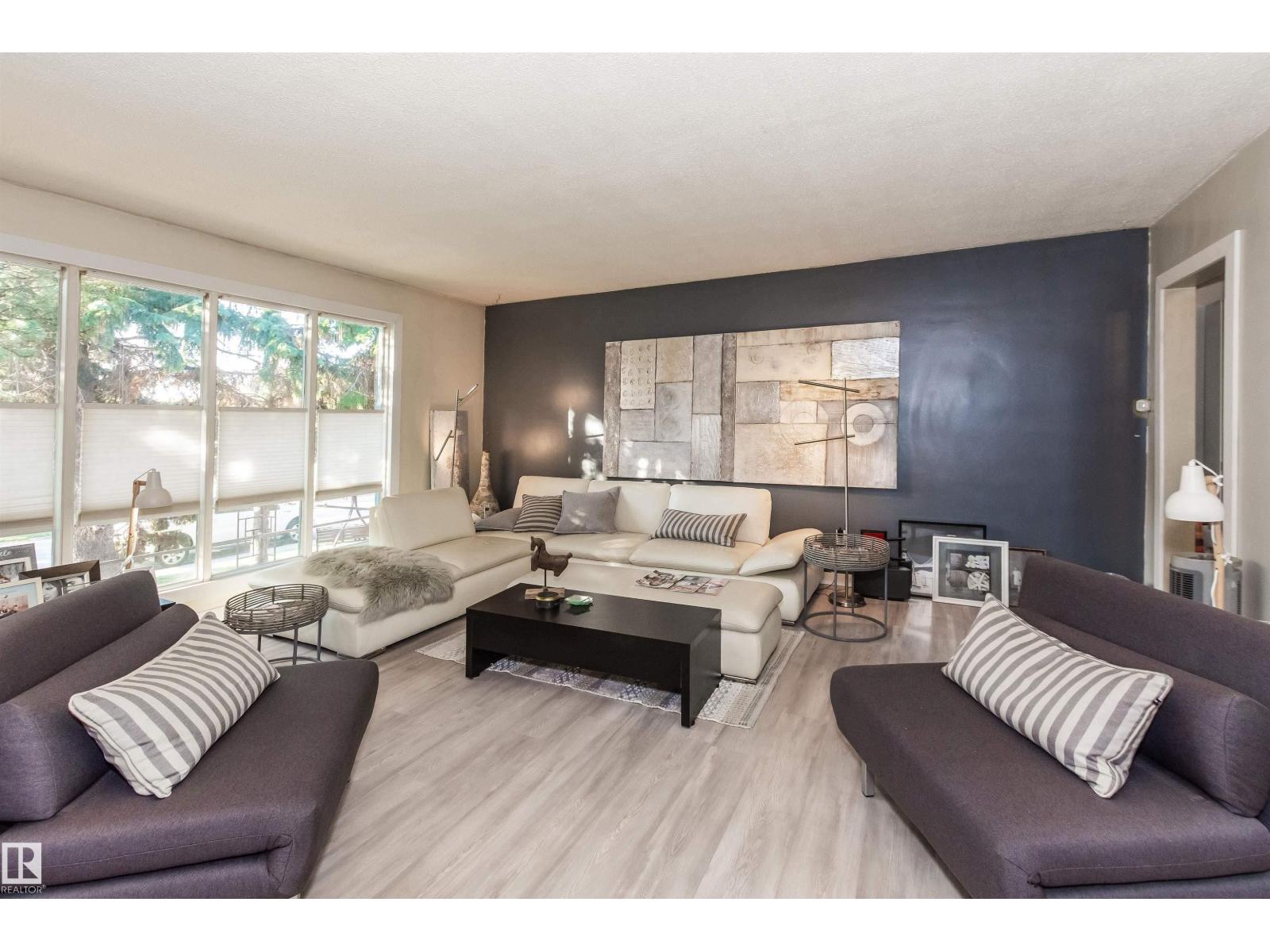 13208 128 Av Nw Property Photo 2