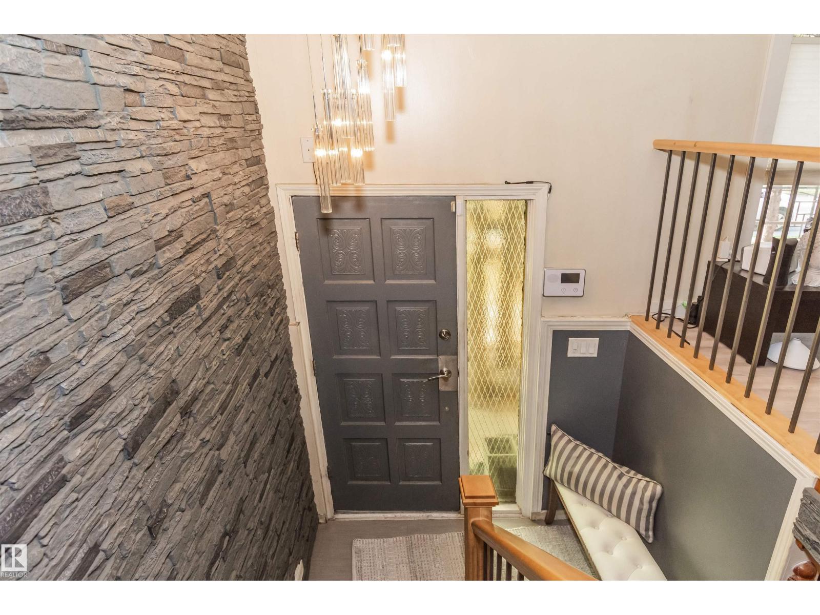 13208 128 Av Nw Property Photo 6