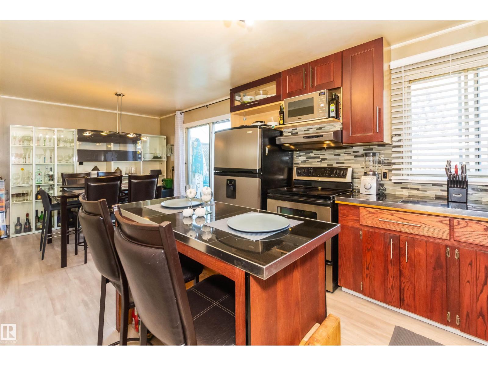 13208 128 Av Nw Property Photo 15