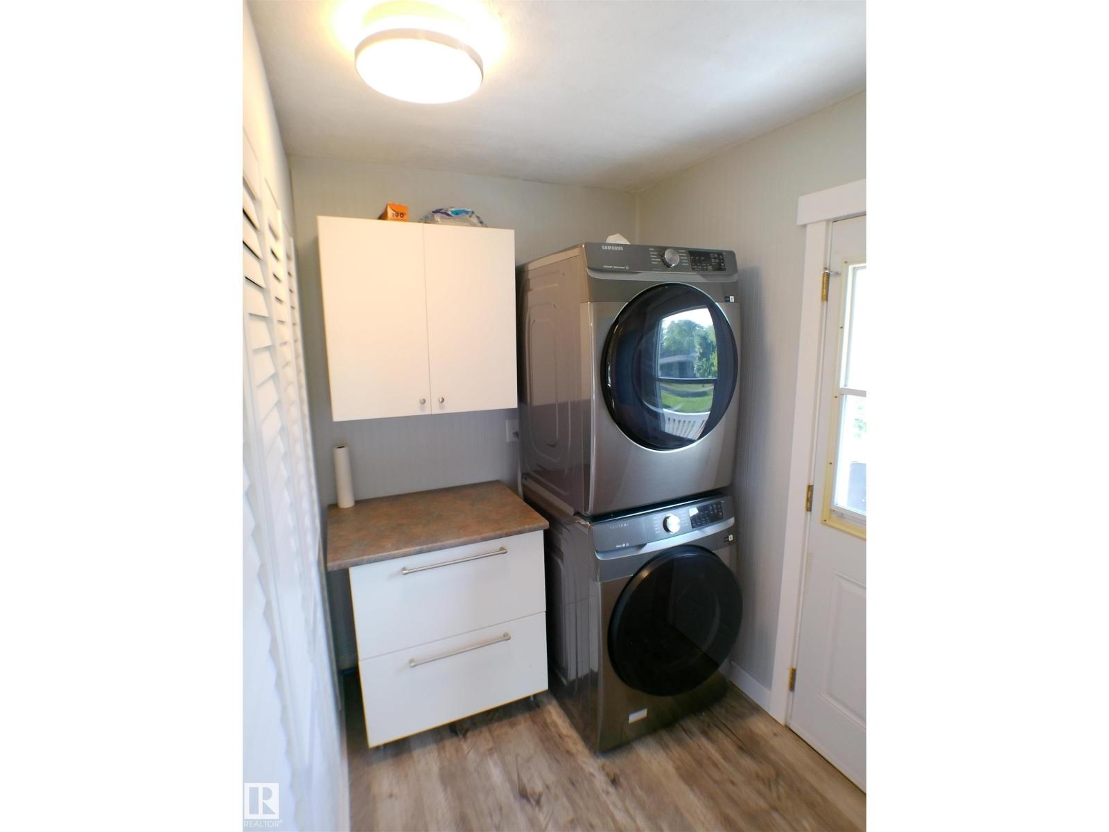 708 7 St Property Photo 10