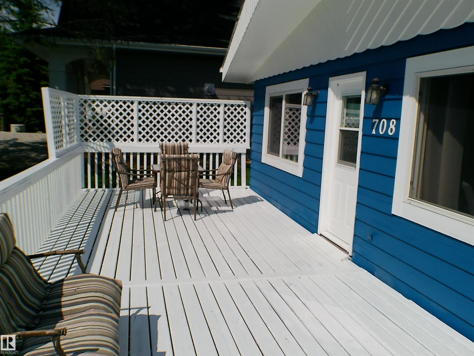 708 7 St Property Photo 14