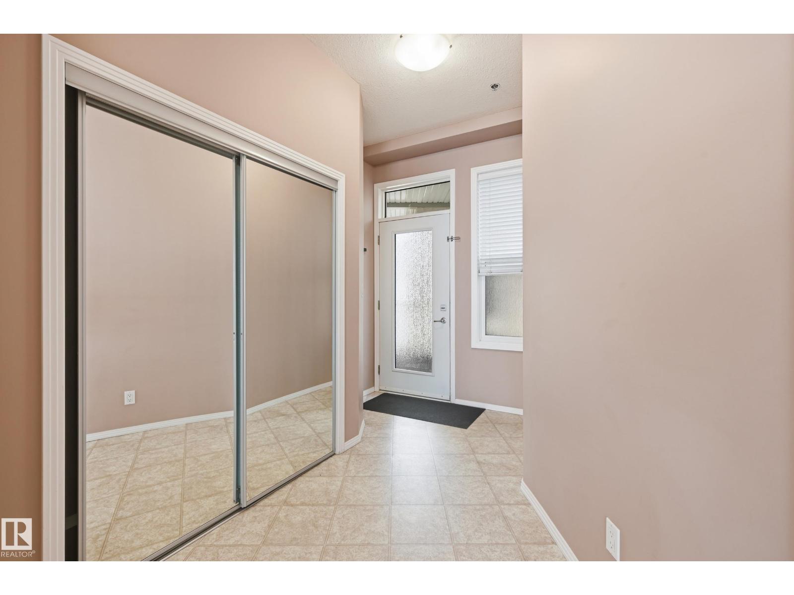 #369 4823 104a St Nw Property Photo 4