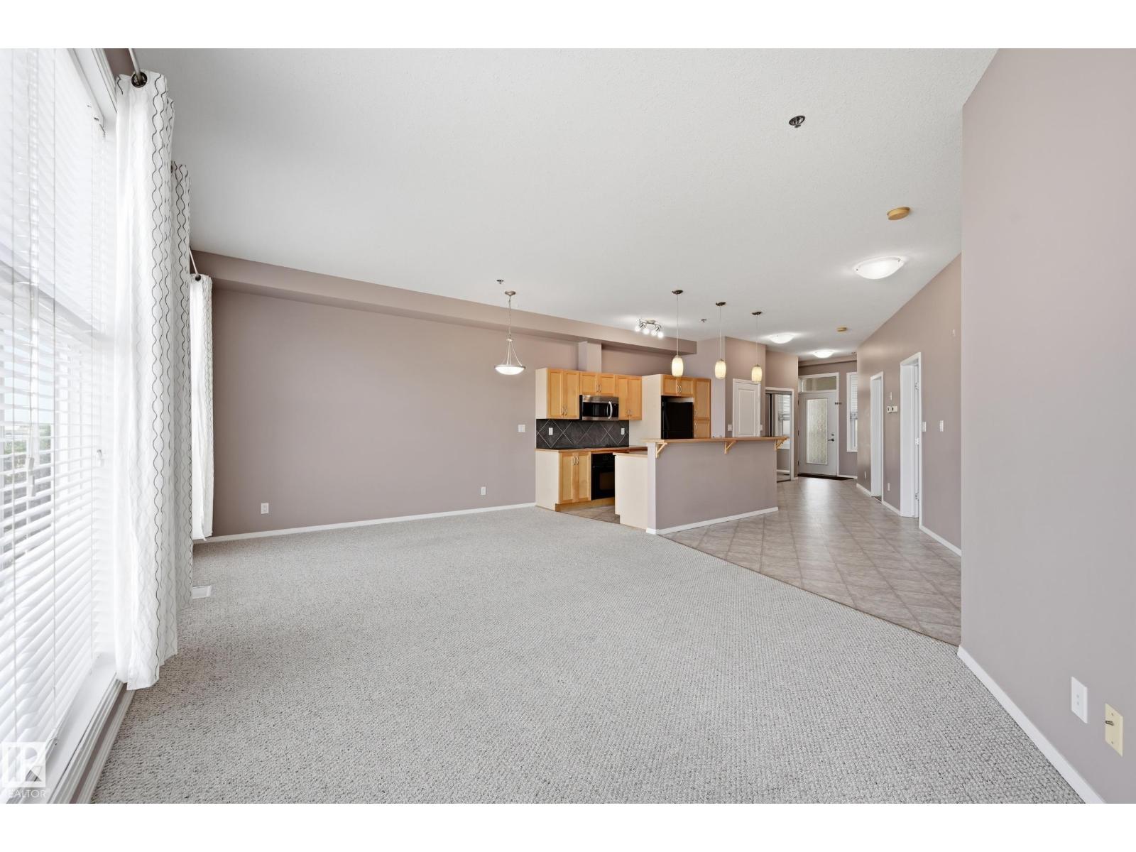 #369 4823 104a St Nw Property Photo 9
