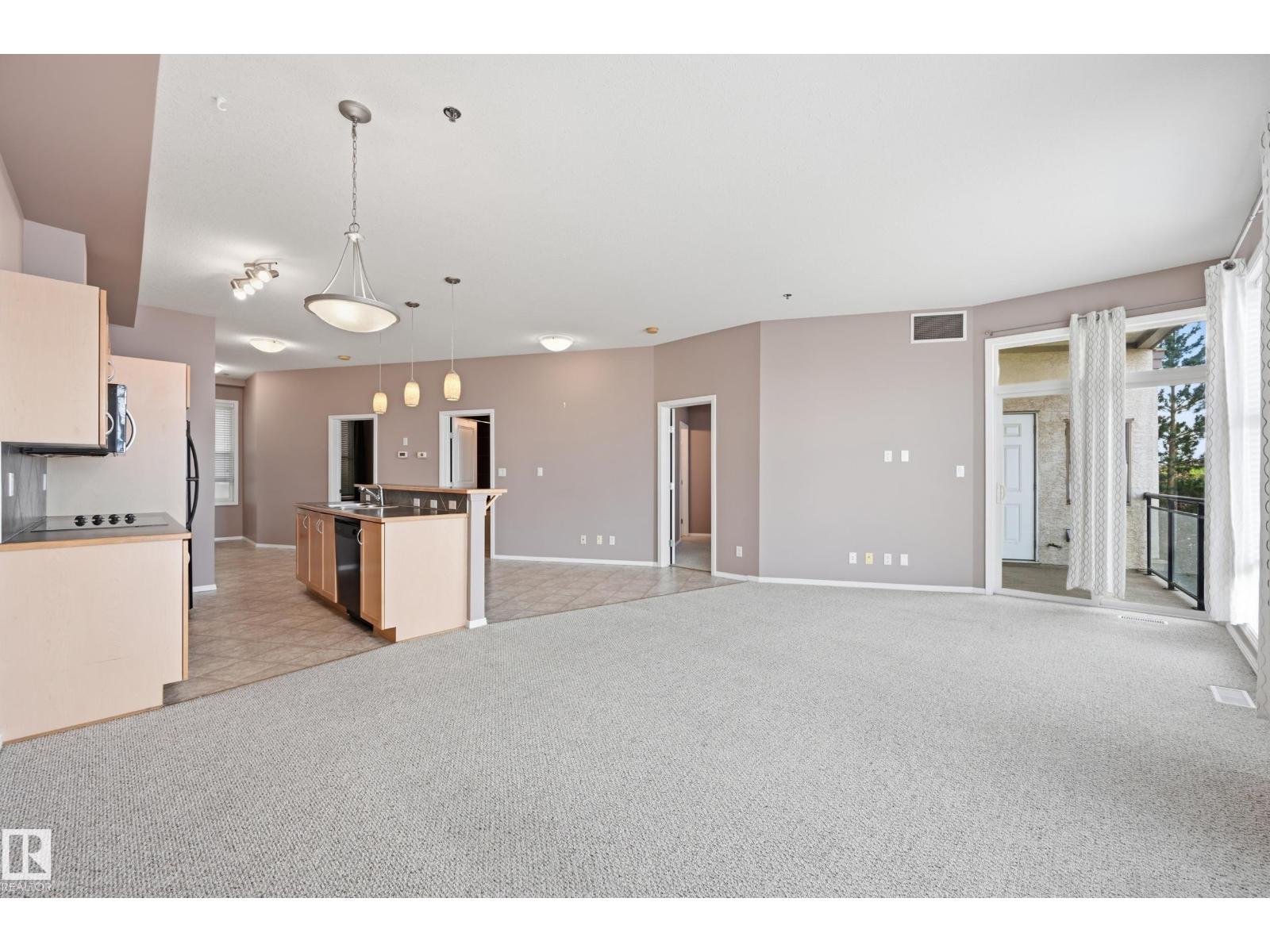 #369 4823 104a St Nw Property Photo 16