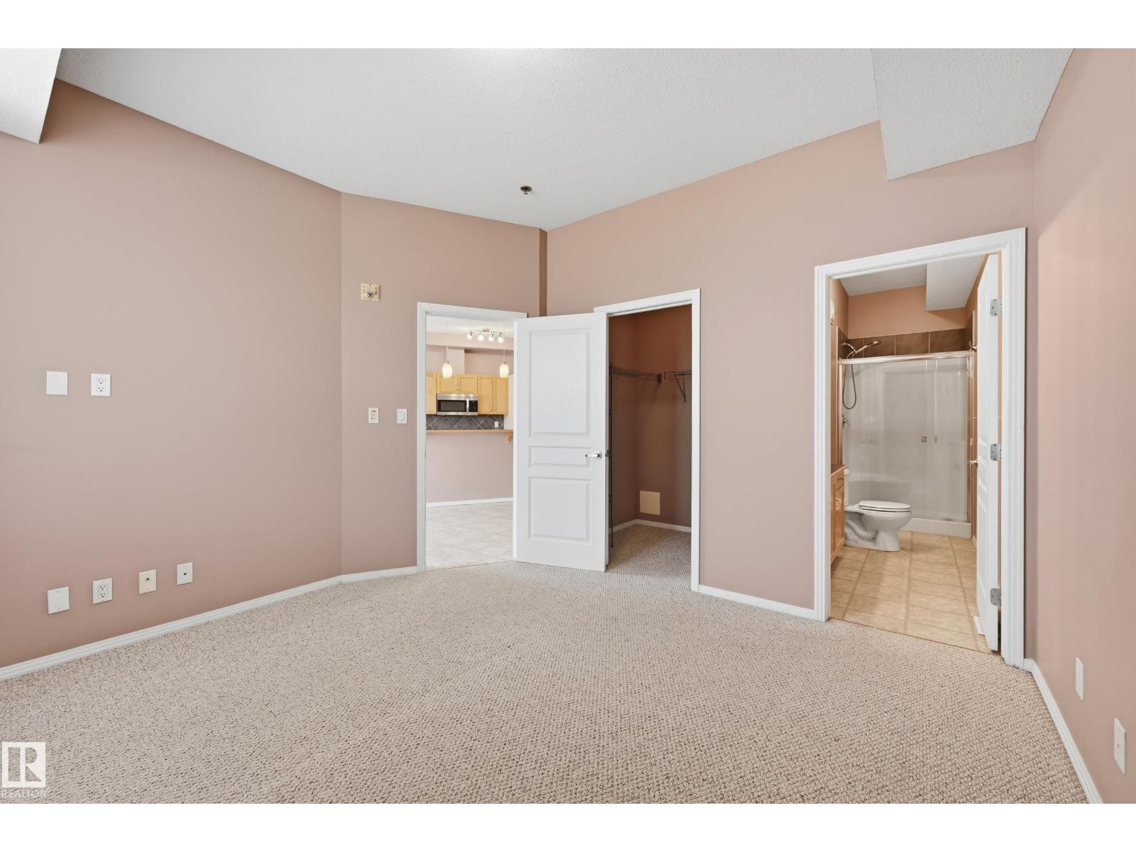 #369 4823 104a St Nw Property Photo 21