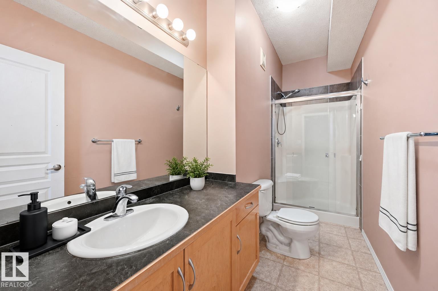 #369 4823 104a St Nw Property Photo 22