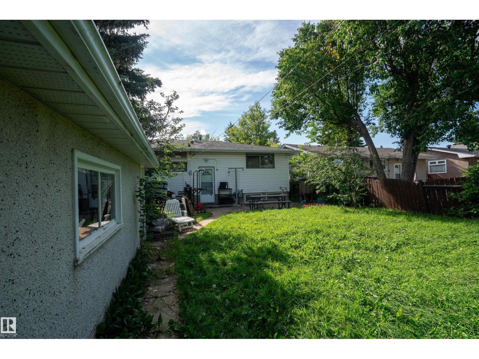 5307 105 St Nw Property Photo 5