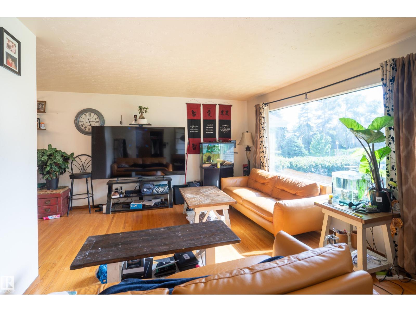5307 105 St Nw Property Photo 7