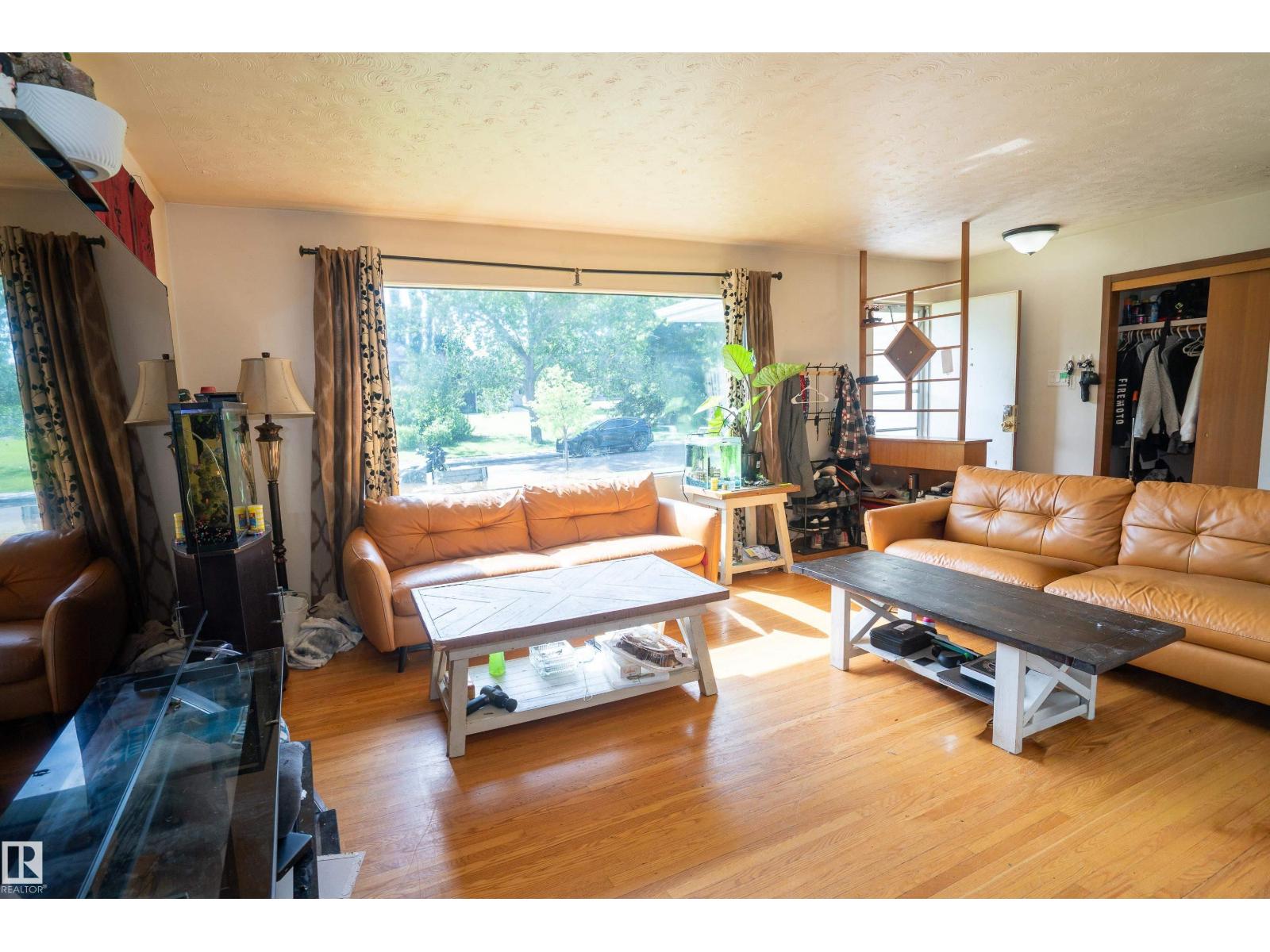5307 105 St Nw Property Photo 8