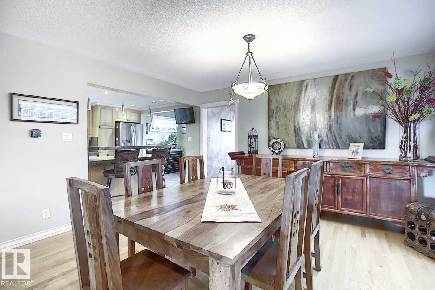 11126 52 St Nw Property Photo 13