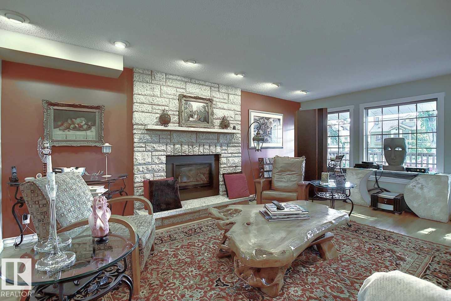 11126 52 St Nw Property Photo 18