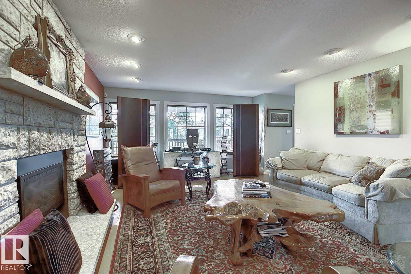 11126 52 St Nw Property Photo 19