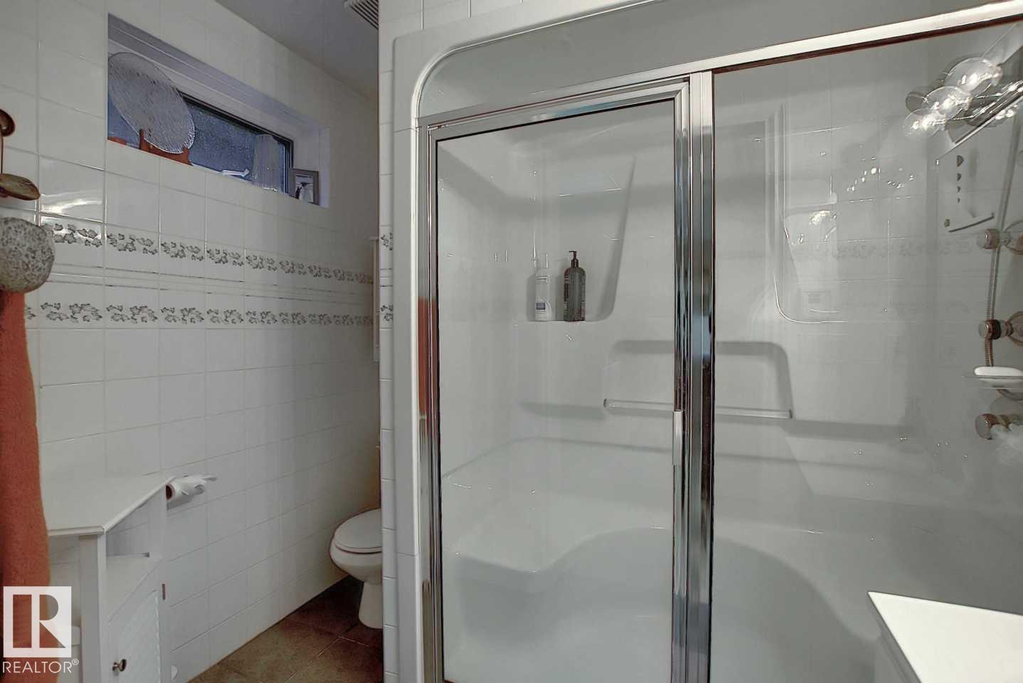 11126 52 St Nw Property Photo 55