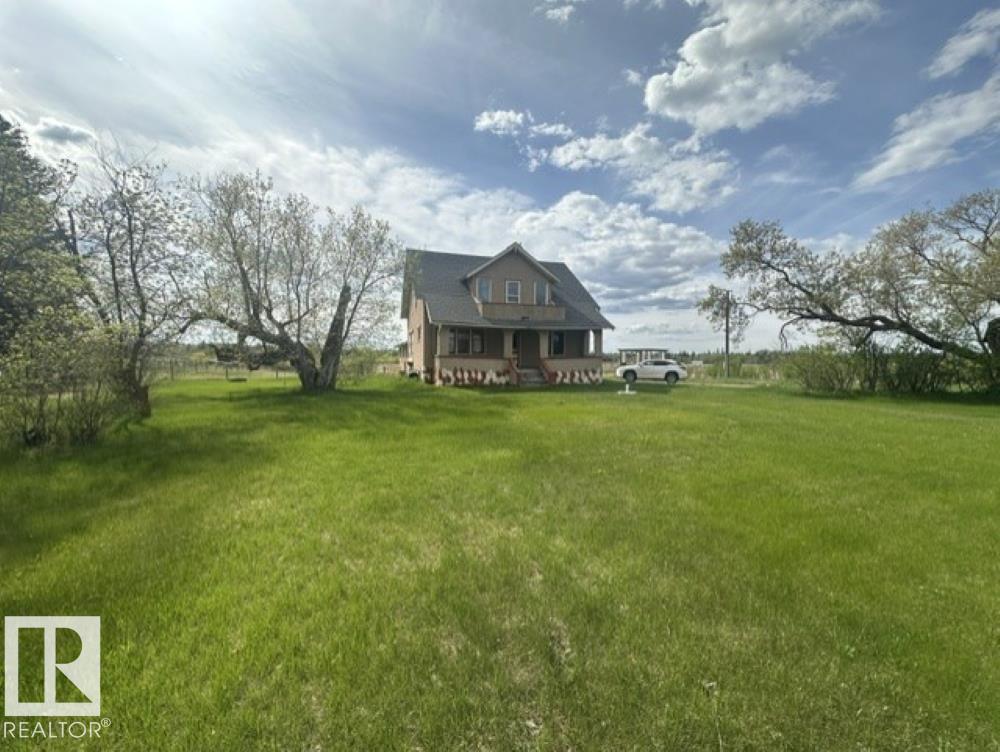 449 Jennifer Heil Wy Property Photo 2