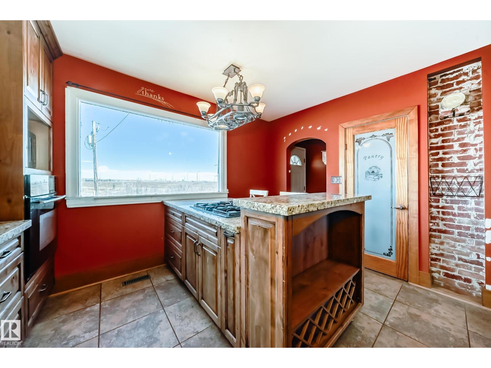 449 Jennifer Heil Wy Property Photo 6