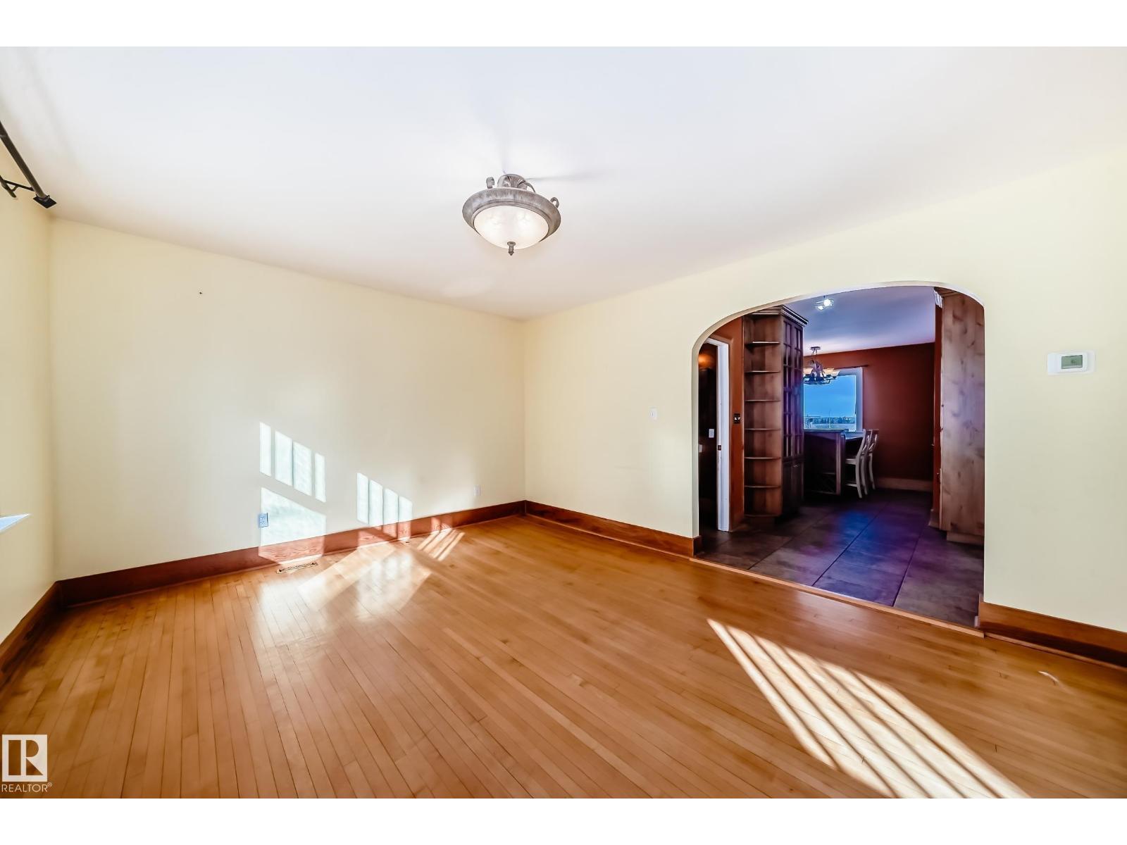 449 Jennifer Heil Wy Property Photo 17